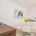 Eden Apartmán *
